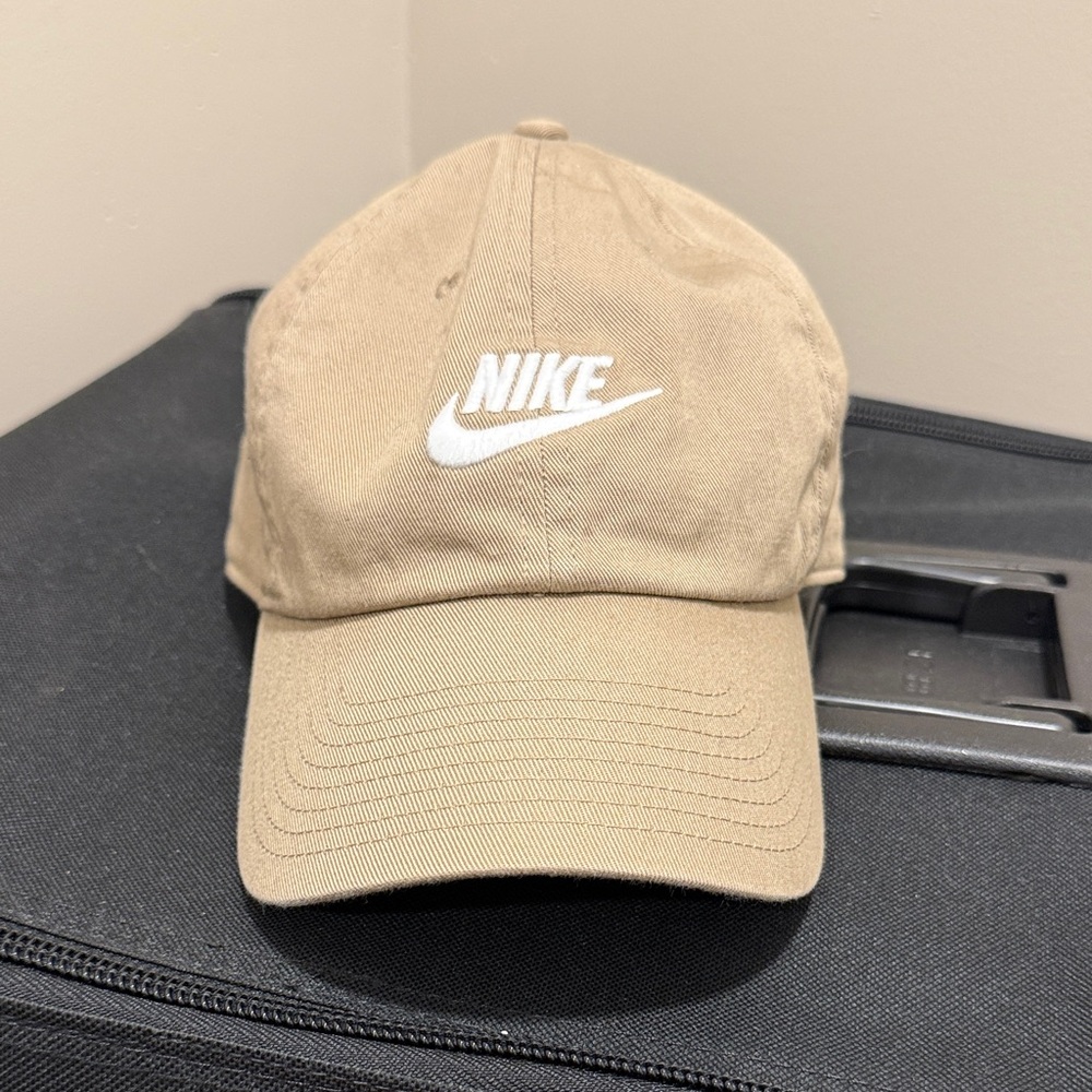 Nike Khaki Hat